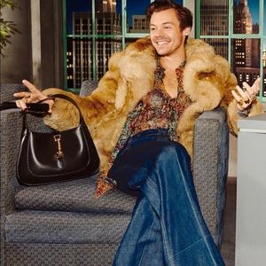 Meet your Posher, Leslie